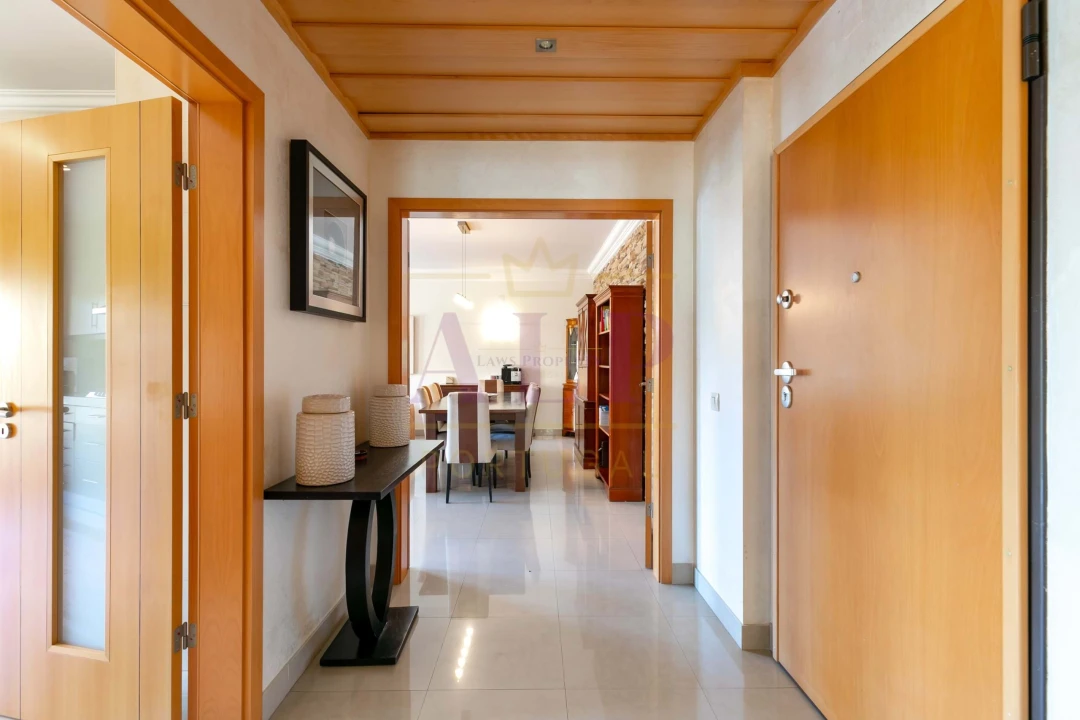 Apartamento T3 para Venda em Lagos (São Sebastião e Santa Maria) Foto 2