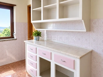 Apartamento T2 para Venda em Oeiras e São Julião da Barra, Paço de Arcos e Caxias