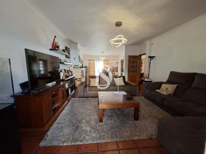 Moradia T3 para Venda em Gaio-Rosário e Sarilhos Pequenos Foto 45