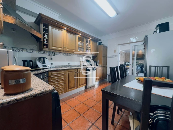 Moradia T3 para Venda em Gaio-Rosário e Sarilhos Pequenos Foto 17