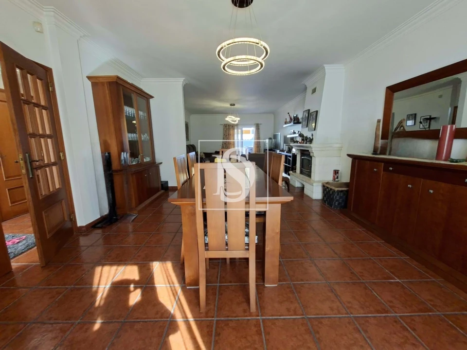 Moradia T3 para Venda em Gaio-Rosário e Sarilhos Pequenos Foto 44