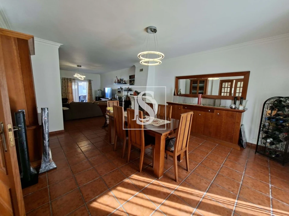 Moradia T3 para Venda em Gaio-Rosário e Sarilhos Pequenos Foto 2