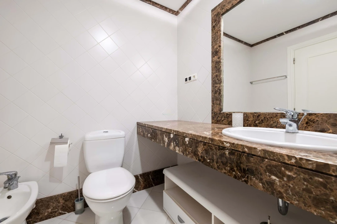 Apartamento T4 para Venda em São Martinho Foto 21