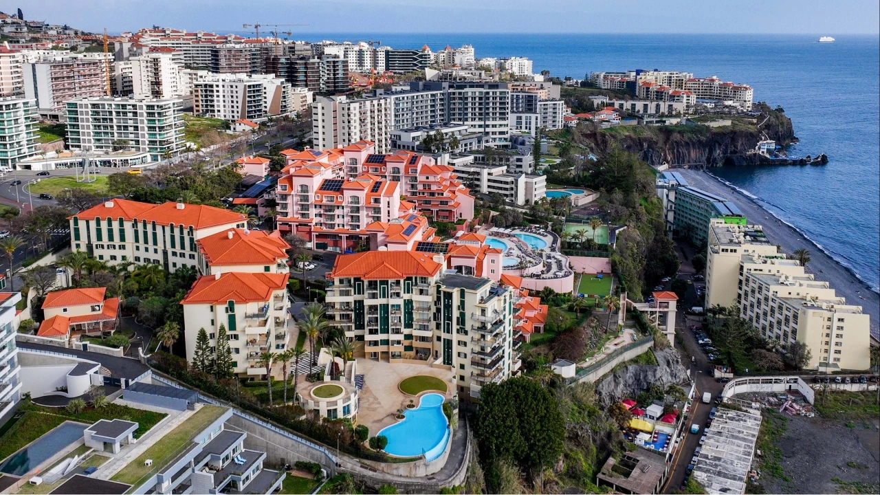 Apartamento T4 para Venda em São Martinho Foto 7