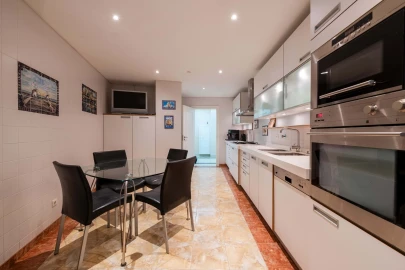 Apartamento T4 para Venda em São Martinho