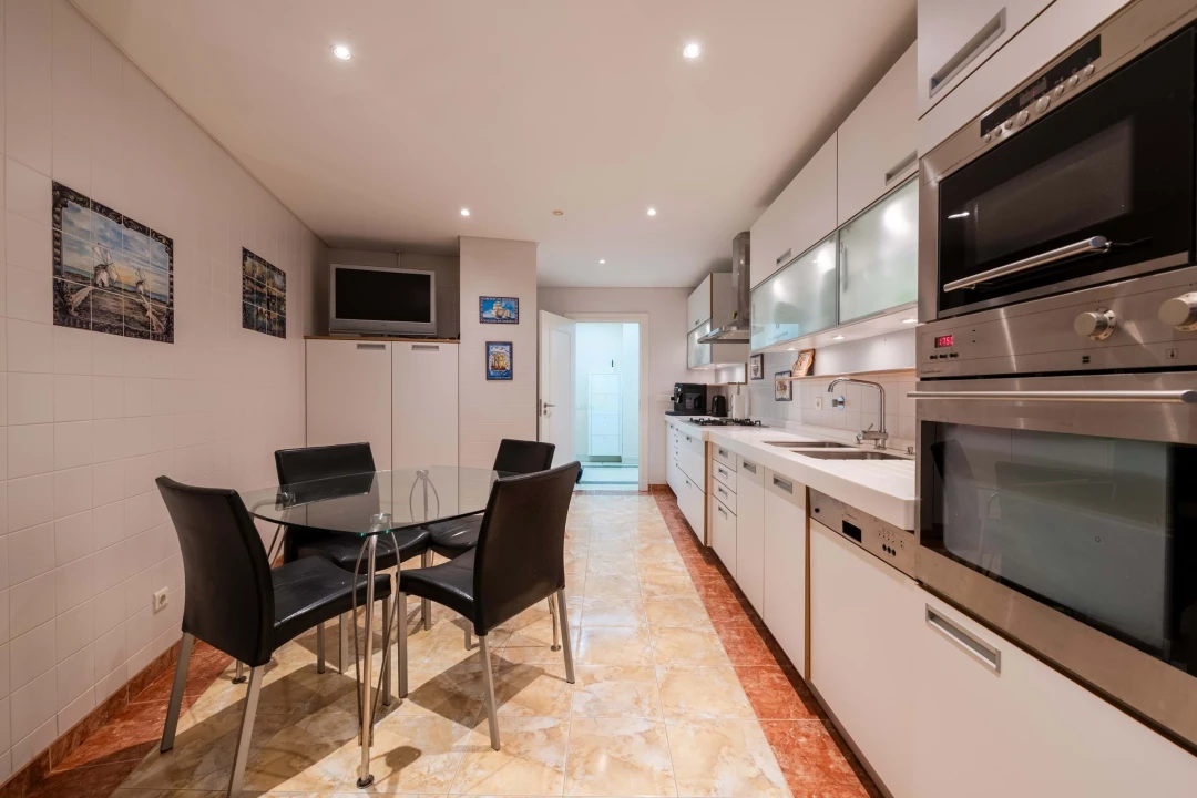 Apartamento T4 para Venda em São Martinho Foto 14