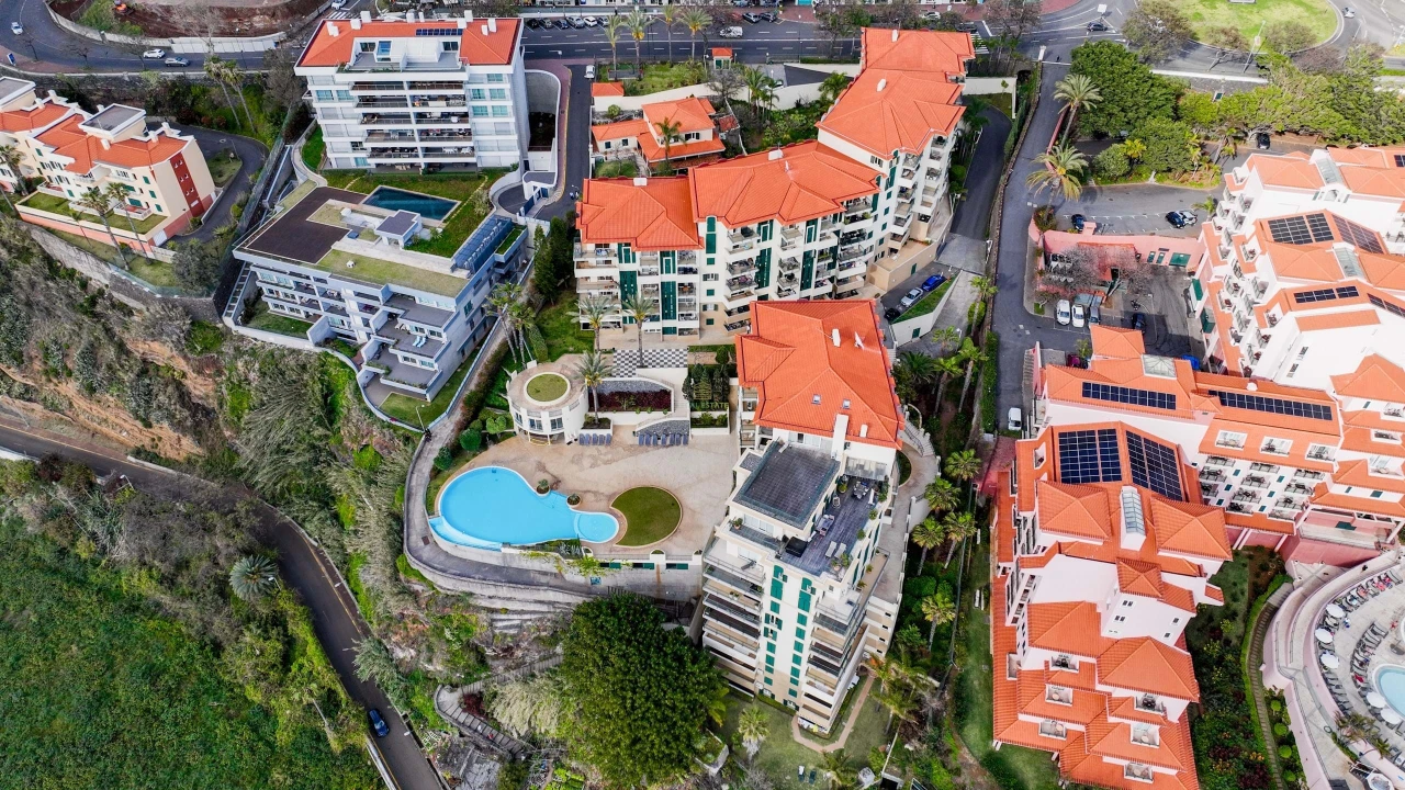 Apartamento T4 para Venda em São Martinho Foto 4