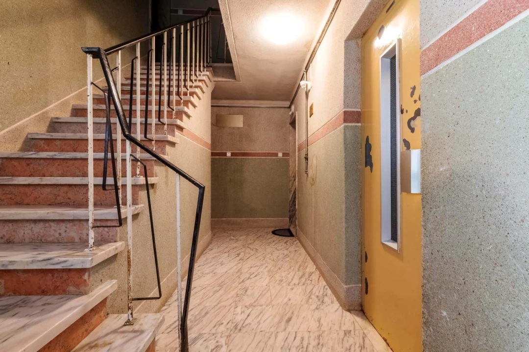 Apartamento T2 para Venda em Rio de Mouro Foto 4