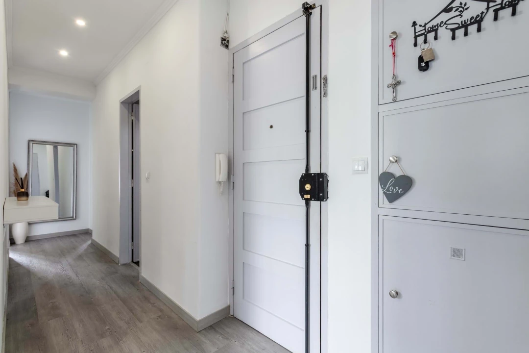 Apartamento T2 para Venda em Rio de Mouro Foto 38