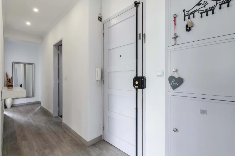 Apartamento T2 para Venda em Rio de Mouro Foto 38