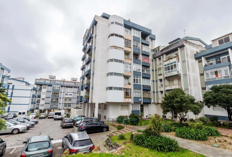 Apartamento T2 para Venda em Rio de Mouro Foto 39