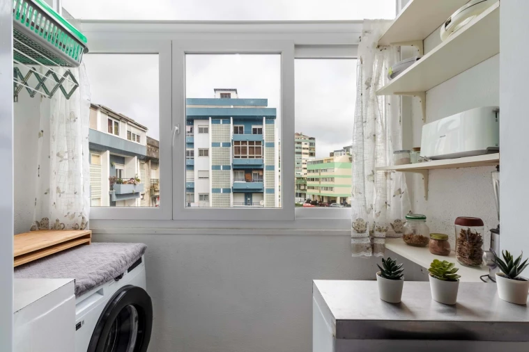 Apartamento T2 para Venda em Rio de Mouro Foto 9