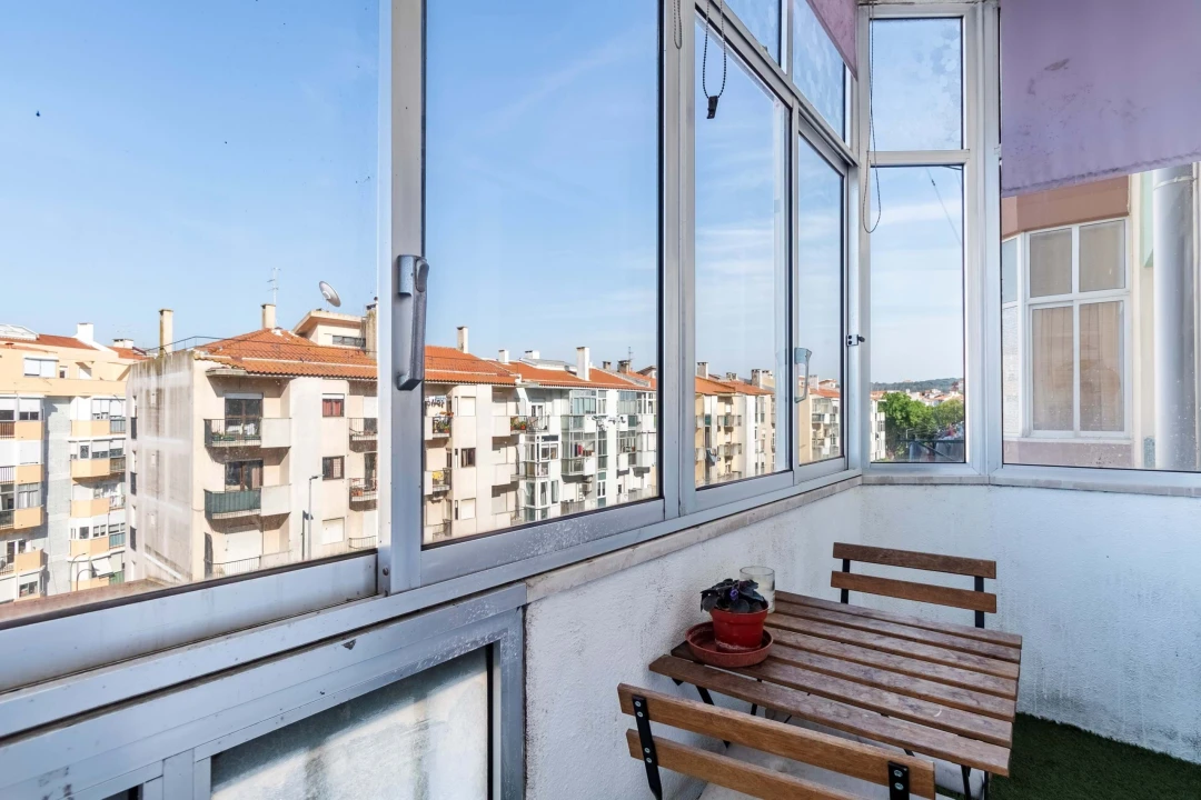 Apartamento T2 para Venda em Águas Livres Foto 8