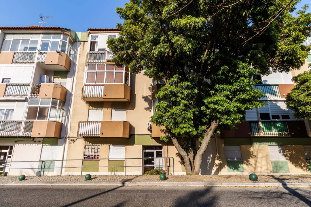 Apartamento T2 para Venda em Águas Livres Foto 35