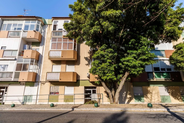 Apartamento T2 para Venda em Águas Livres Foto 35