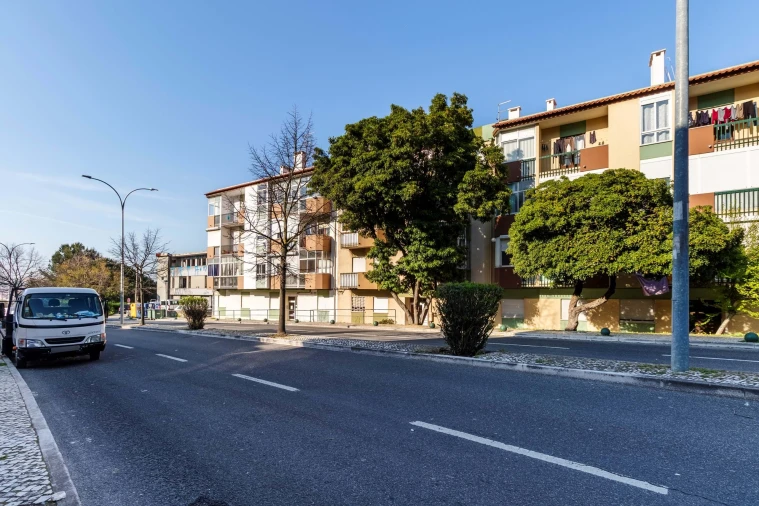 Apartamento T2 para Venda em Águas Livres Foto 36