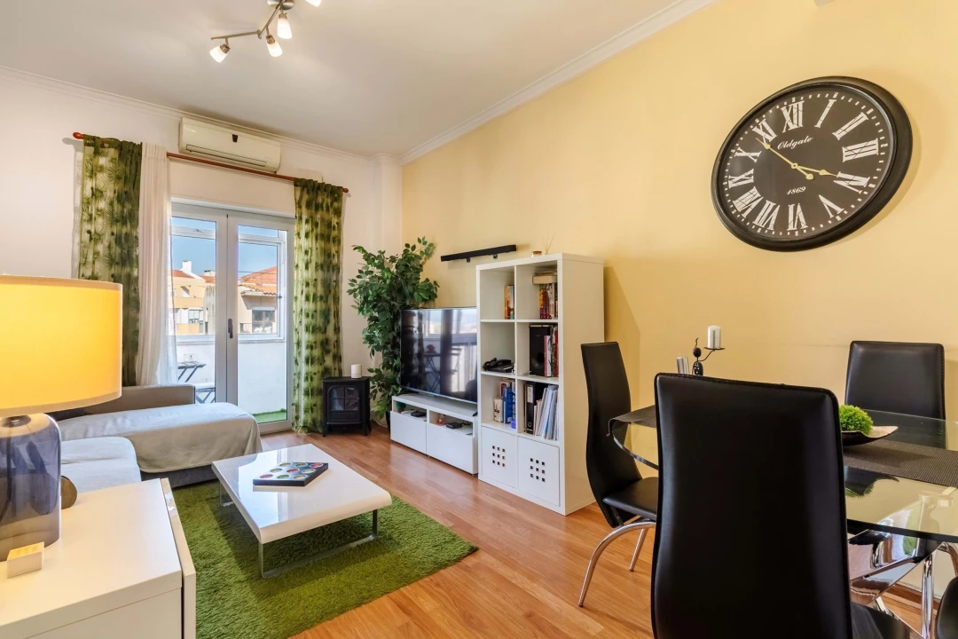 Apartamento T2 para Venda em Águas Livres Foto 2