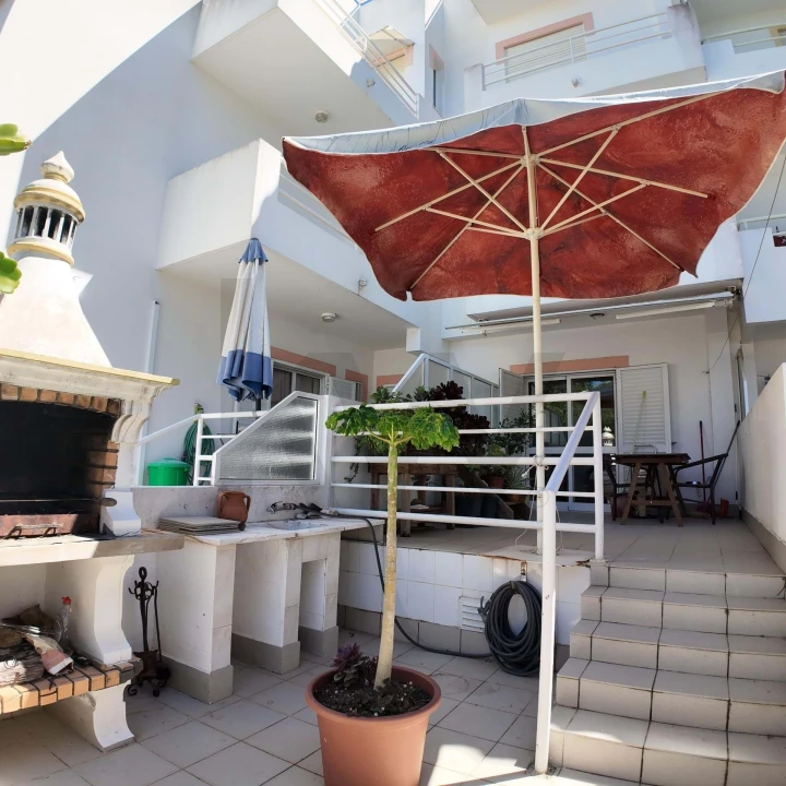Apartamento T2 para Venda em Albufeira e Olhos de Água Foto 3
