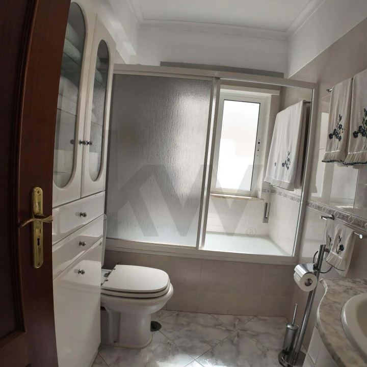 Apartamento T2 para Venda em Albufeira e Olhos de Água Foto 22