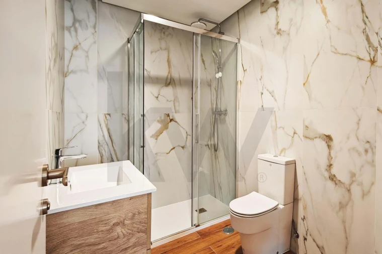 Apartamento T2 para Venda em Albufeira e Olhos de Água Foto 16