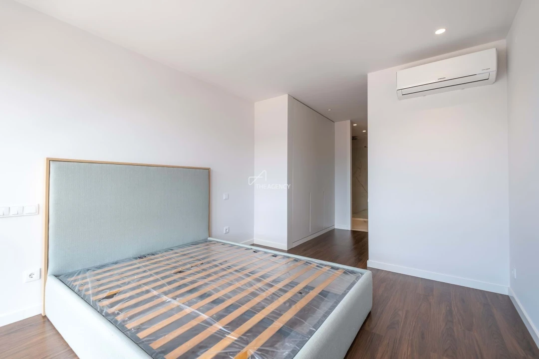 Moradia T3 para Venda em Foz do Sousa e Covelo Foto 13