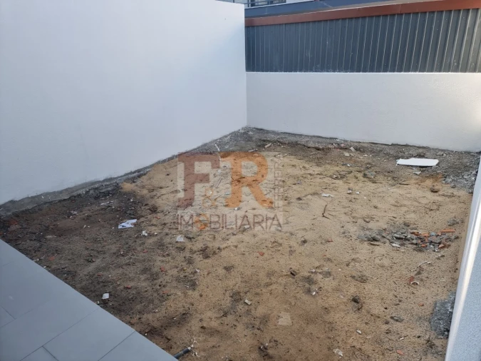 Moradia T3 para Venda em Quinta do Conde Foto 14