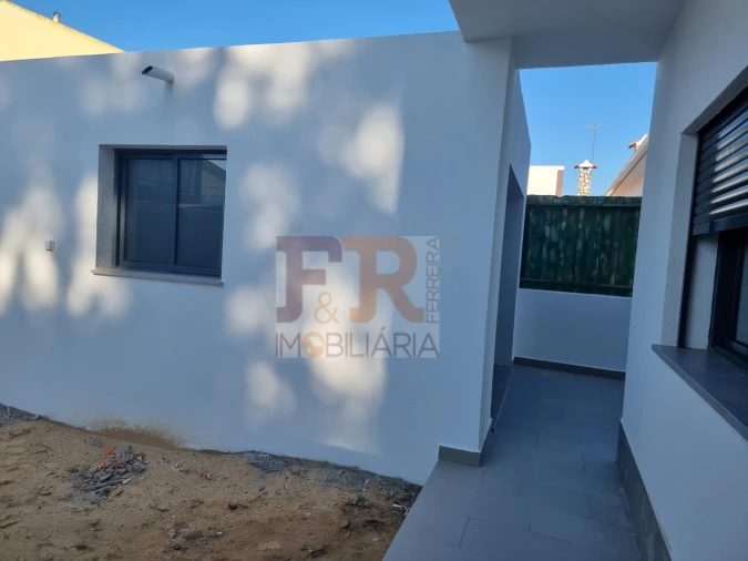 Moradia T3 para Venda em Quinta do Conde Foto 16