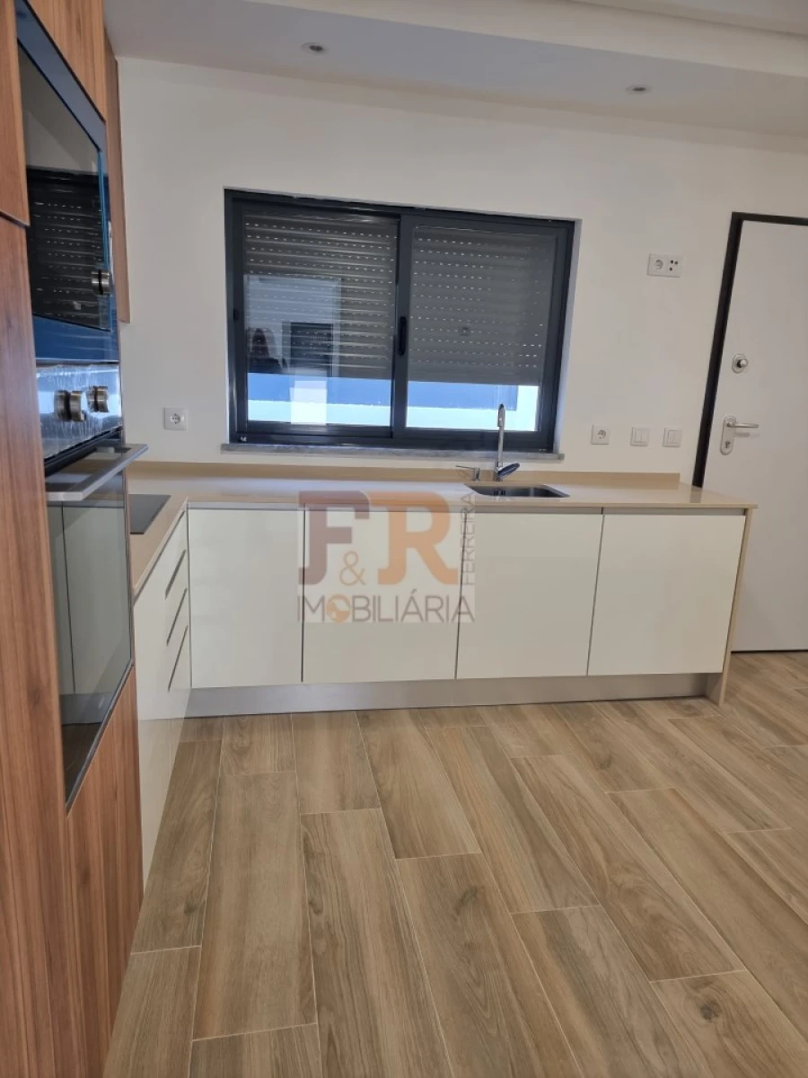 Moradia T3 para Venda em Quinta do Conde Foto 22