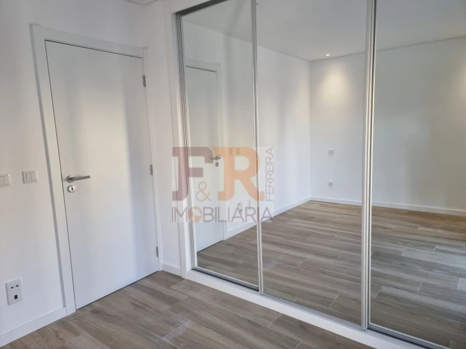 Moradia T3 para Venda em Quinta do Conde Foto 28