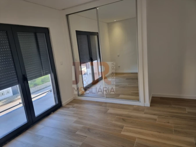 Moradia T3 para Venda em Quinta do Conde Foto 40
