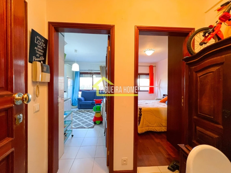 Apartamento T1 para Venda em Buarcos Foto 4