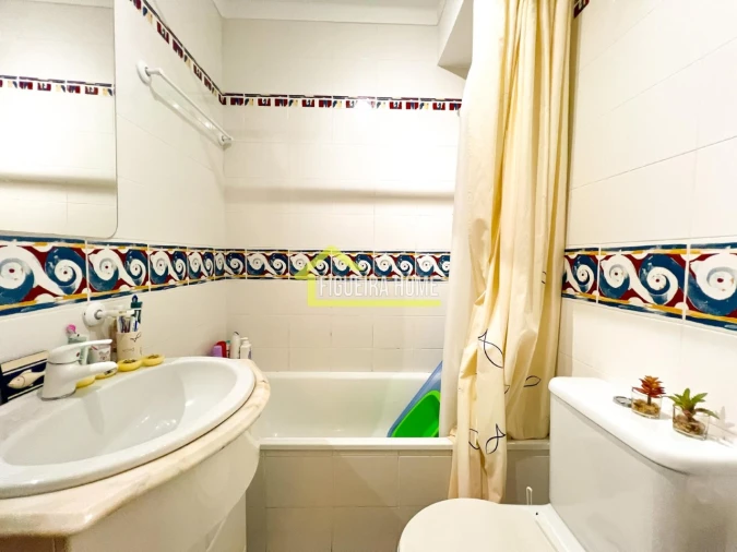 Apartamento T1 para Venda em Buarcos Foto 6