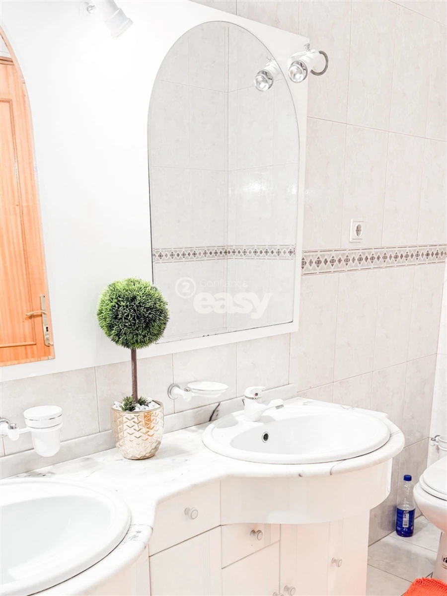 Apartamento T3 para Venda em Arcozelo Foto 21