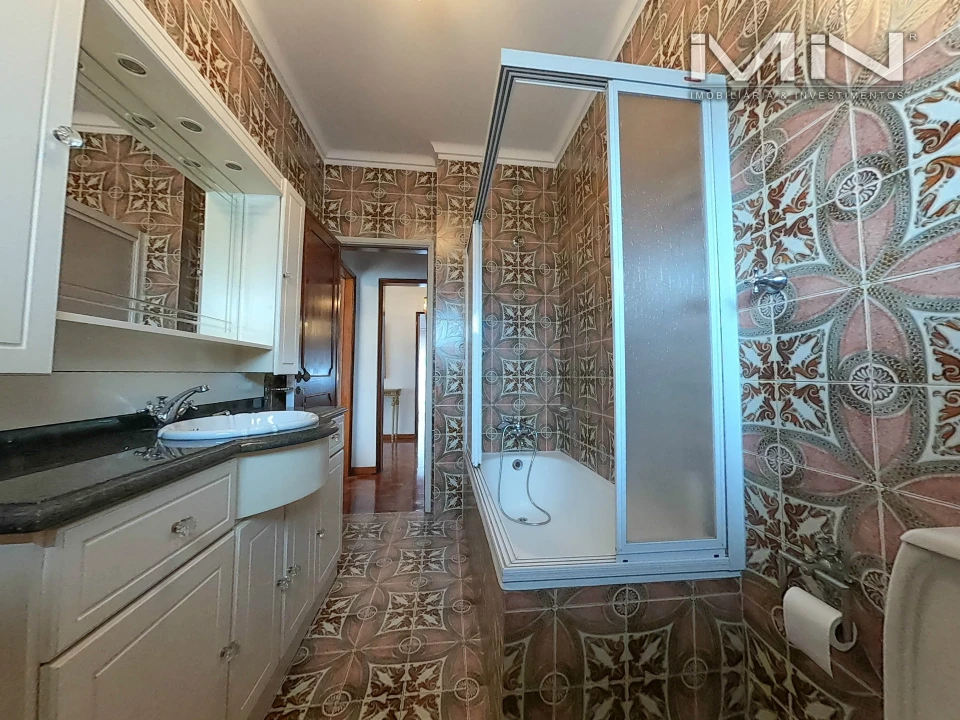 Quarto para Arrendamento em Gondomar (São Cosme), Valbom e Jovim Foto 5