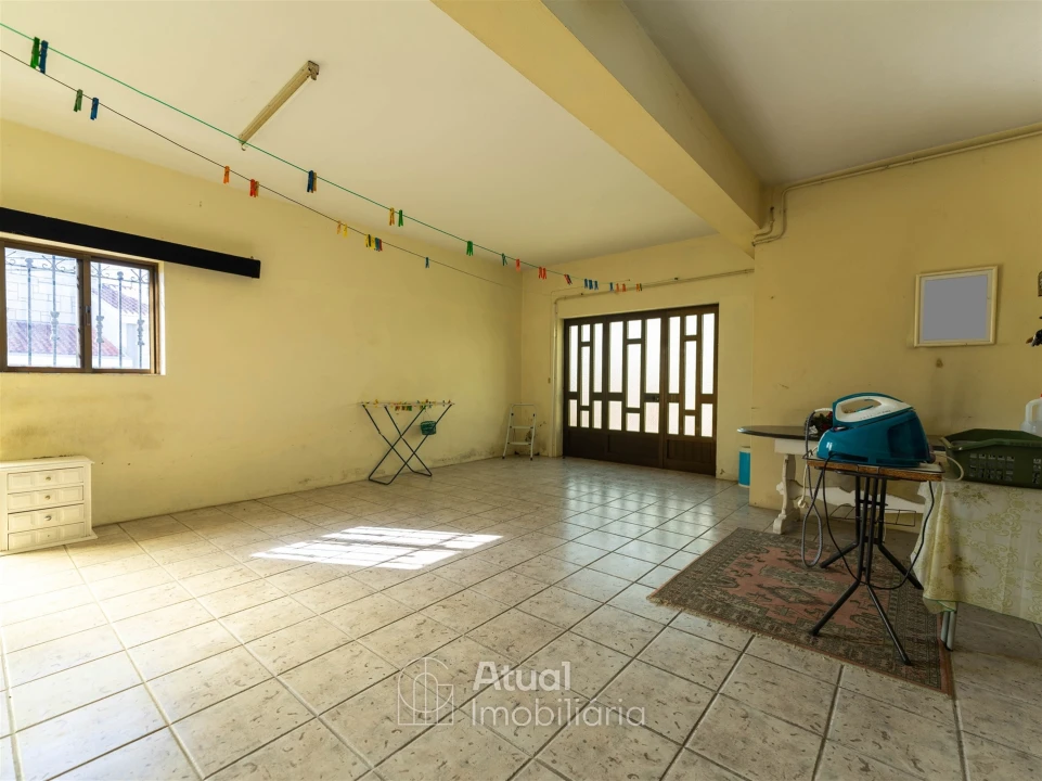 Moradia T4 para Arrendamento em Caldas de Vizela (São Miguel e São João) Foto 30