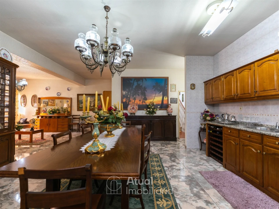 Moradia T4 para Arrendamento em Caldas de Vizela (São Miguel e São João) Foto 27