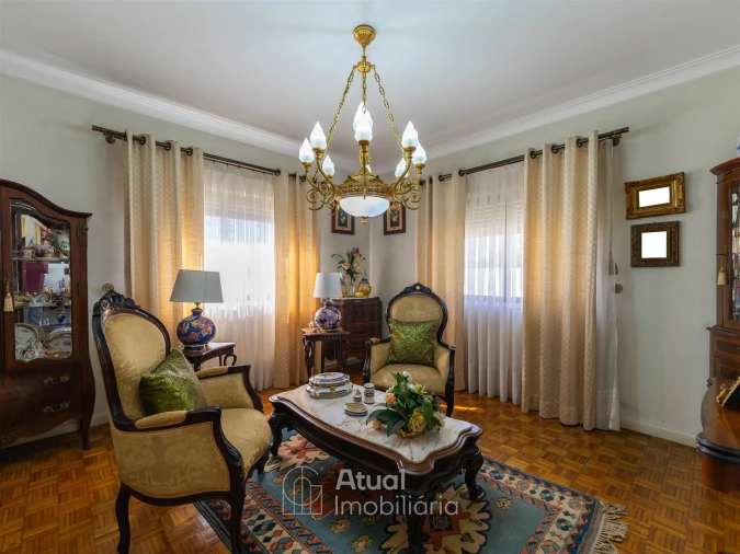 Moradia T4 para Arrendamento em Caldas de Vizela (São Miguel e São João) Foto 4