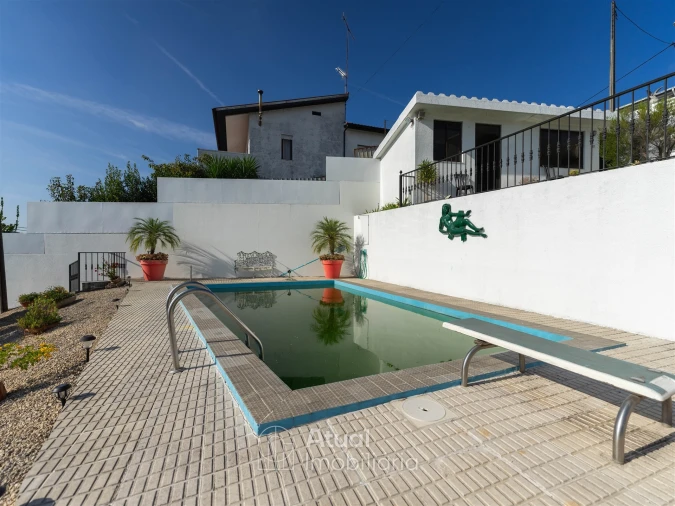 Moradia T4 para Arrendamento em Caldas de Vizela (São Miguel e São João) Foto 43