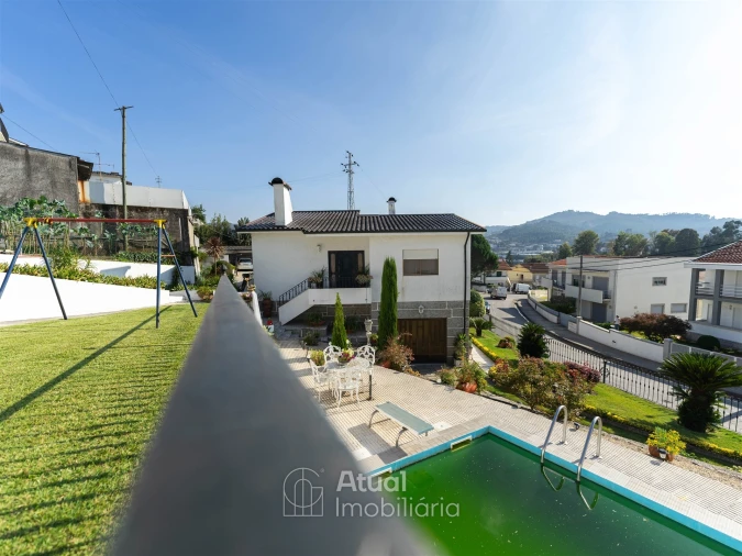 Moradia T4 para Arrendamento em Caldas de Vizela (São Miguel e São João) Foto 41