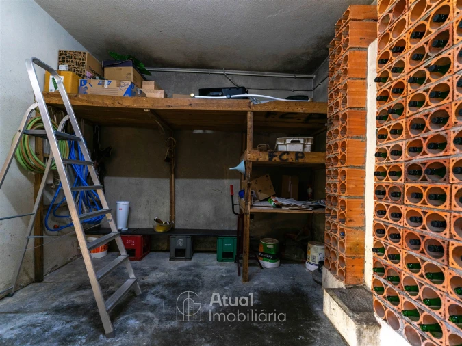 Moradia T4 para Arrendamento em Caldas de Vizela (São Miguel e São João) Foto 32