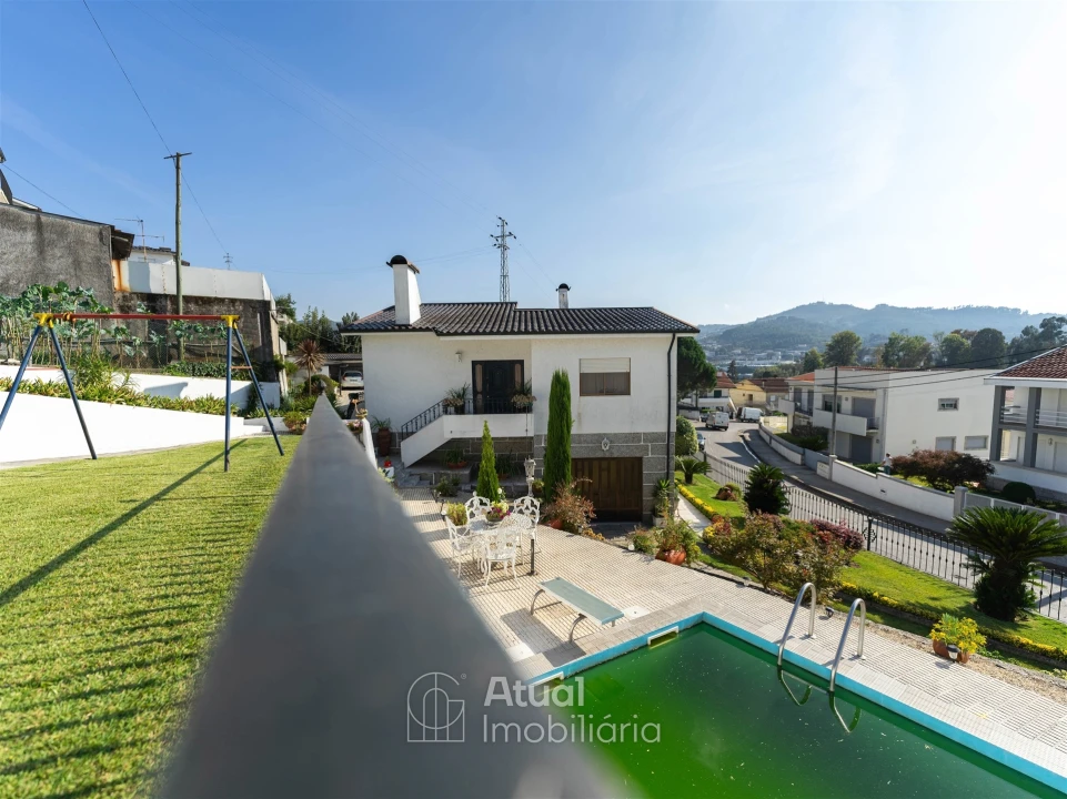 Moradia T4 para Arrendamento em Caldas de Vizela (São Miguel e São João) Foto 41