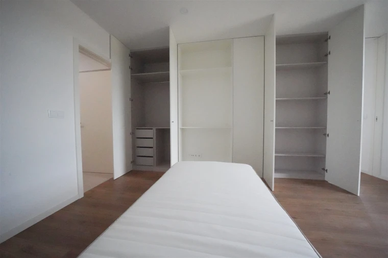 Apartamento T1 para Arrendamento em Azurem Foto 12