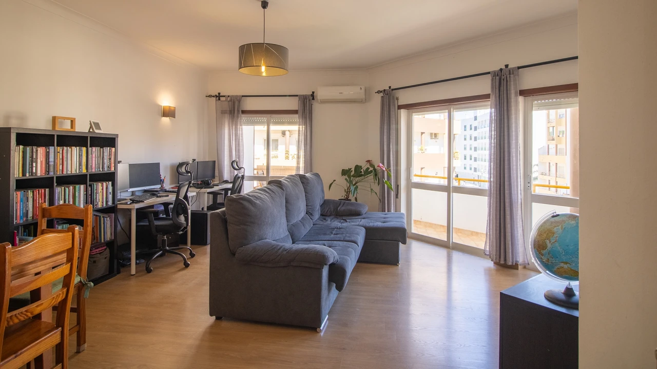 Apartamento T2 para Venda em Lagos (São Sebastião e Santa Maria) Foto 1