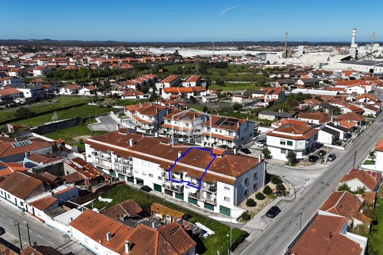 Apartamento T3 para Venda em Marinha Grande Foto 1