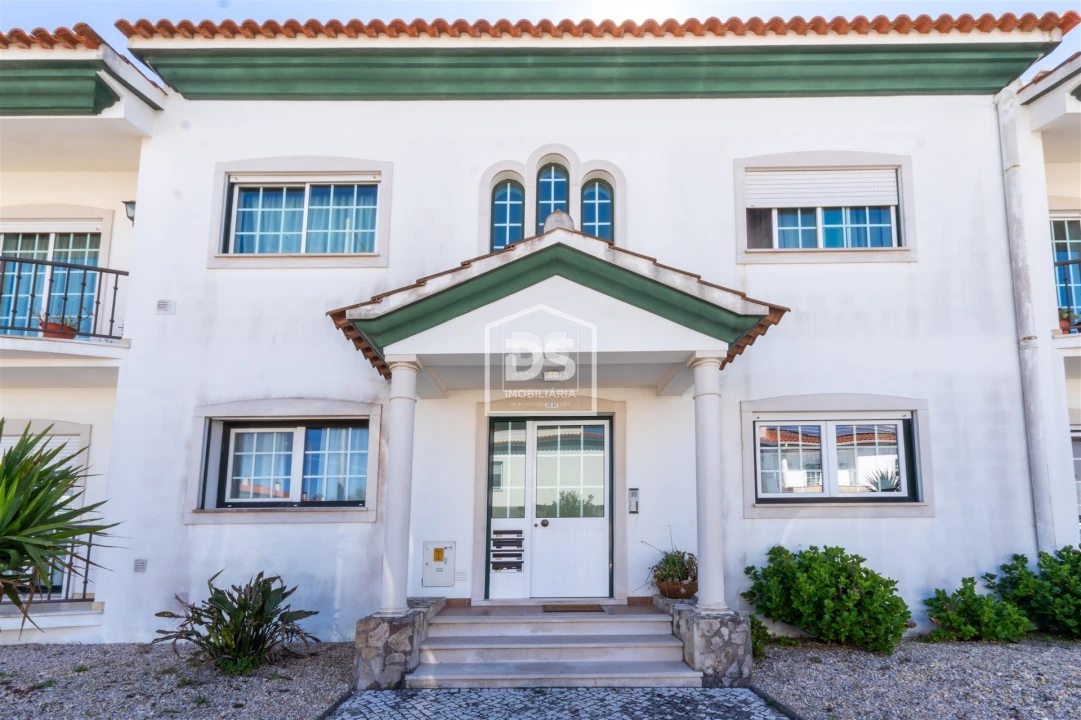 Apartamento T3 para Venda em Marinha Grande Foto 2