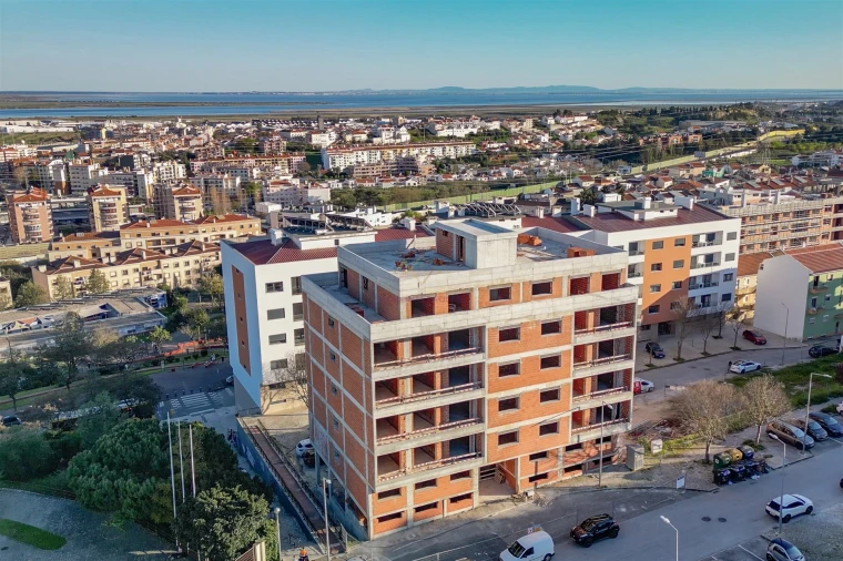 Apartamento T3 para Venda em Alverca do Ribatejo e Sobralinho Foto 39