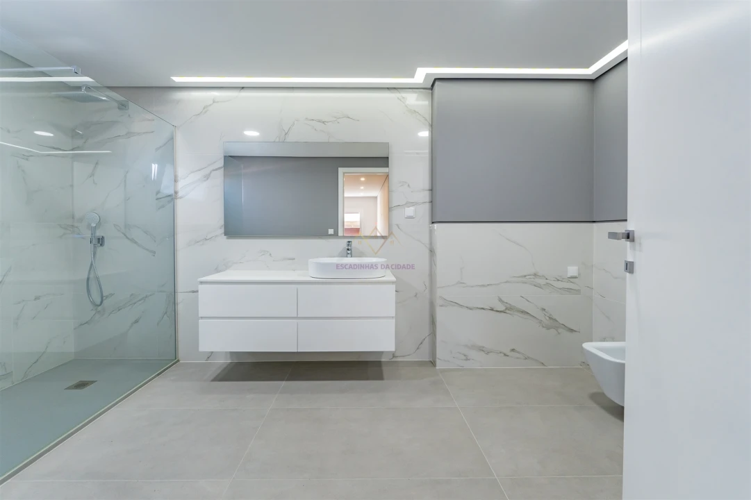 Apartamento T4 para Venda em Alverca do Ribatejo e Sobralinho Foto 24