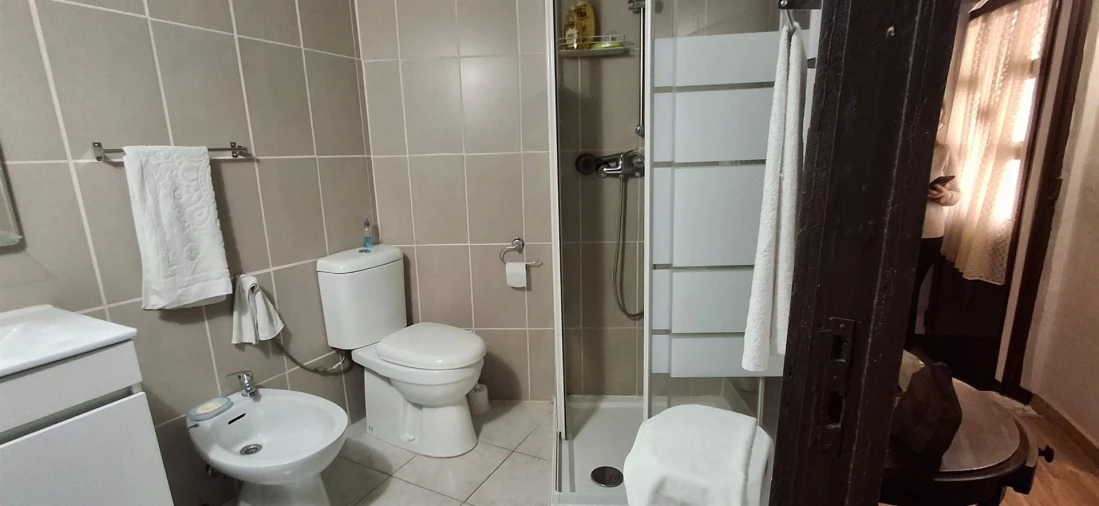 Moradia T2 para Venda em Orgens Foto 15