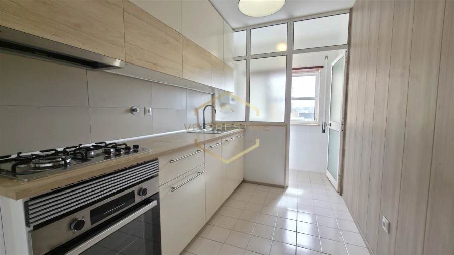 Apartamento T1 para Venda em Aver-O-Mar, Amorim e Terroso Foto 1