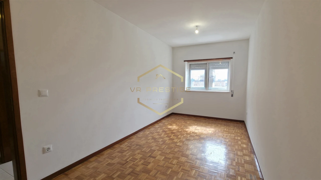 Apartamento T1 para Venda em Aver-O-Mar, Amorim e Terroso Foto 3